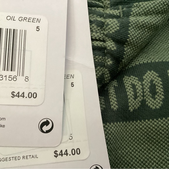 Nike boys hoodie & joggers outfit size 5(NWT) ~PRICE FIRM, NO OFFERS ACCEPTED~ - Picture 5 of 5